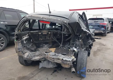 2010 Honda Fit Sport z USA, uszkodzony, nr VIN JHMGE8H40AC022682